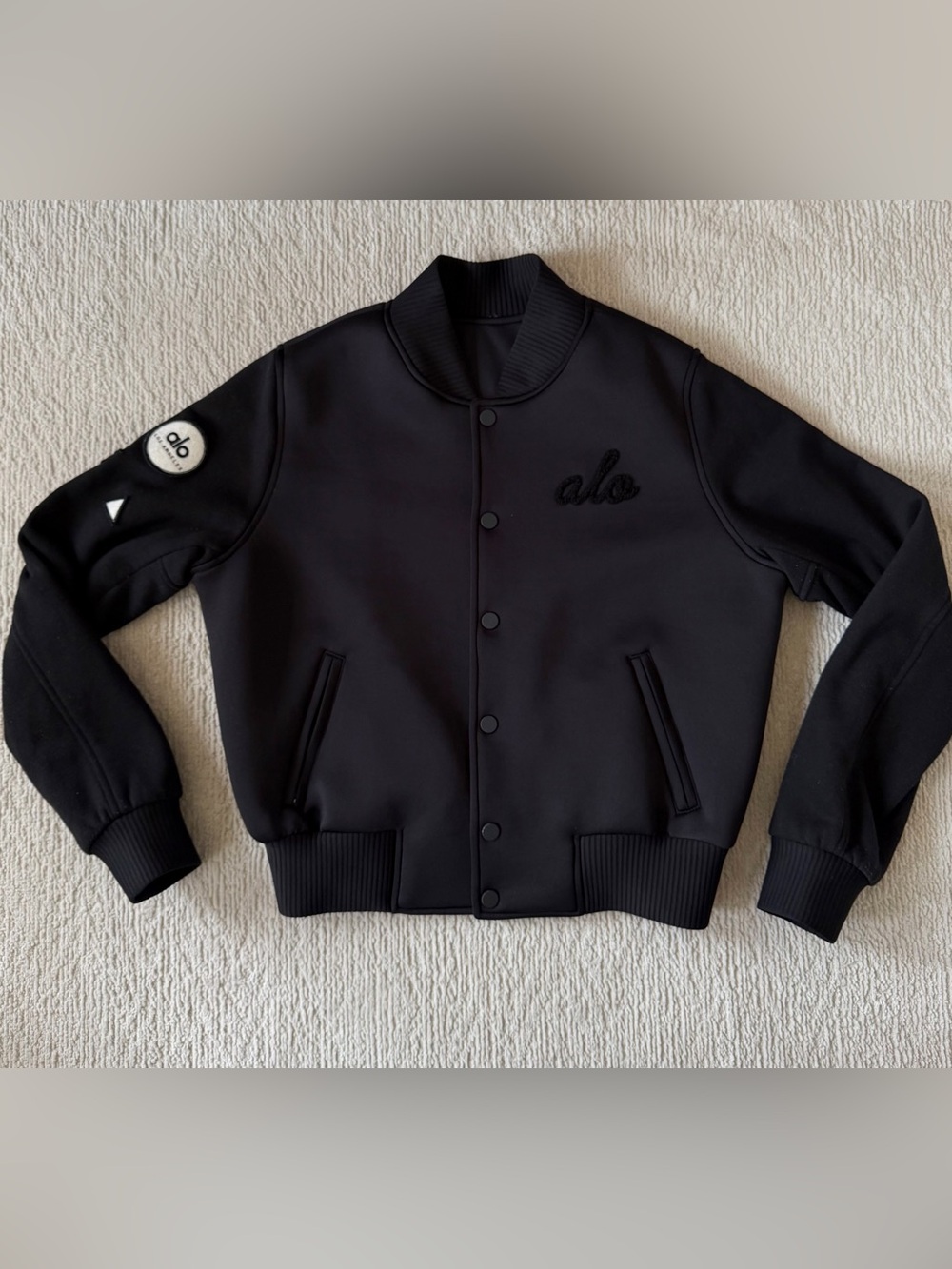 ALO Yoga Mindful Movement Black Bomber Jacket Los Angeles Logo Patch Rare